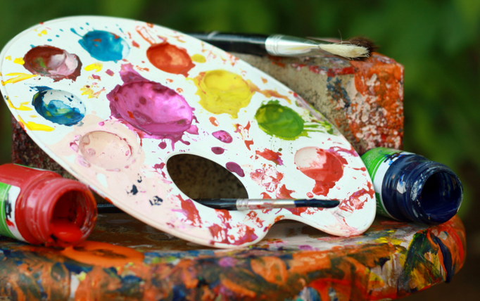 10 Avantages de la peinture et du coloriage dans l’éducation des tout-petits